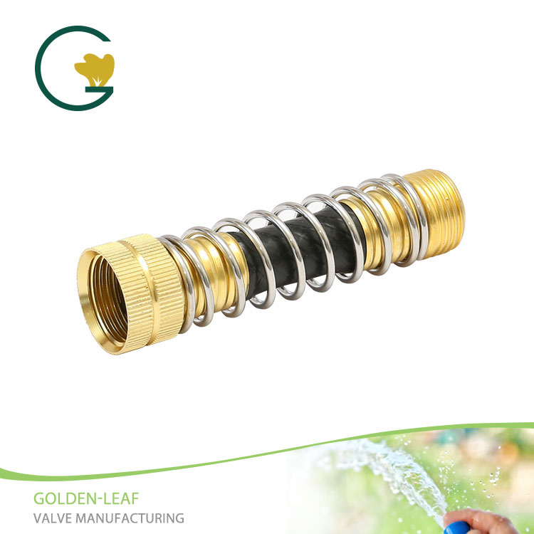 ကြေးဝါ 3/4-in Garden Hose Coiled Spring Faucet Repair Connector ၏ အားသာချက်များ